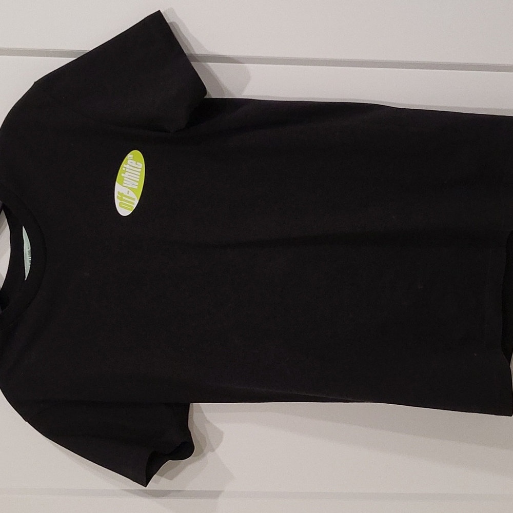Off white t shirt